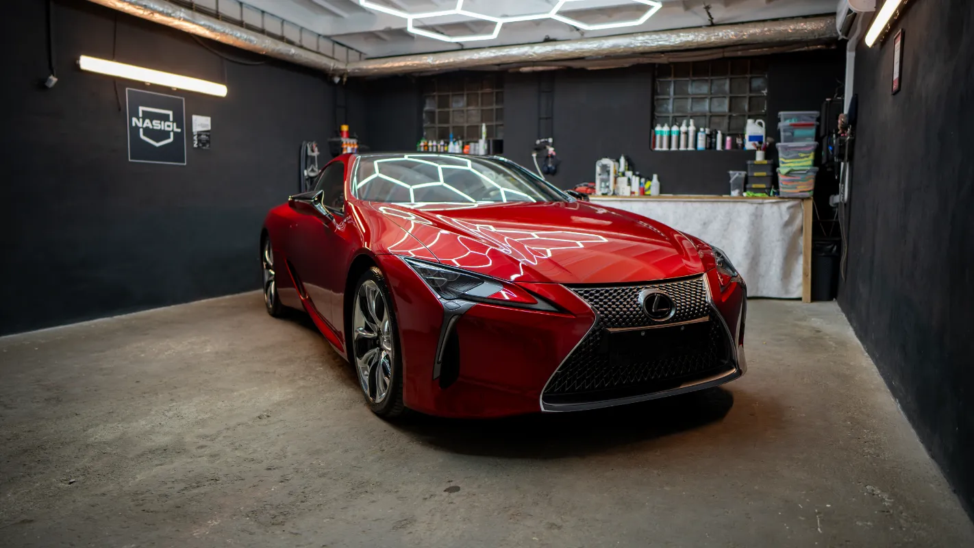 Renovace laku Lexus LC500